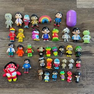 Ryan’s World big lot of figures + treasure chest